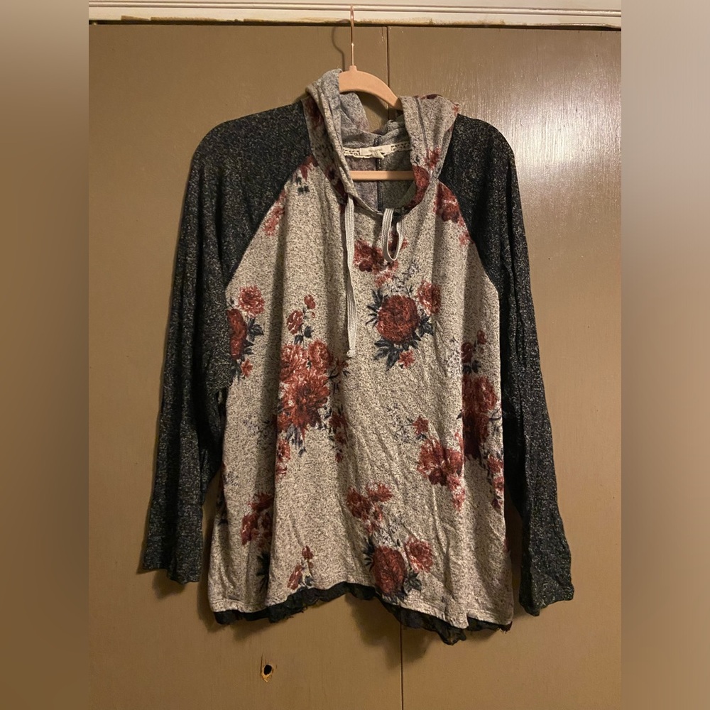 Maurice’s long sleeve blouse with hood